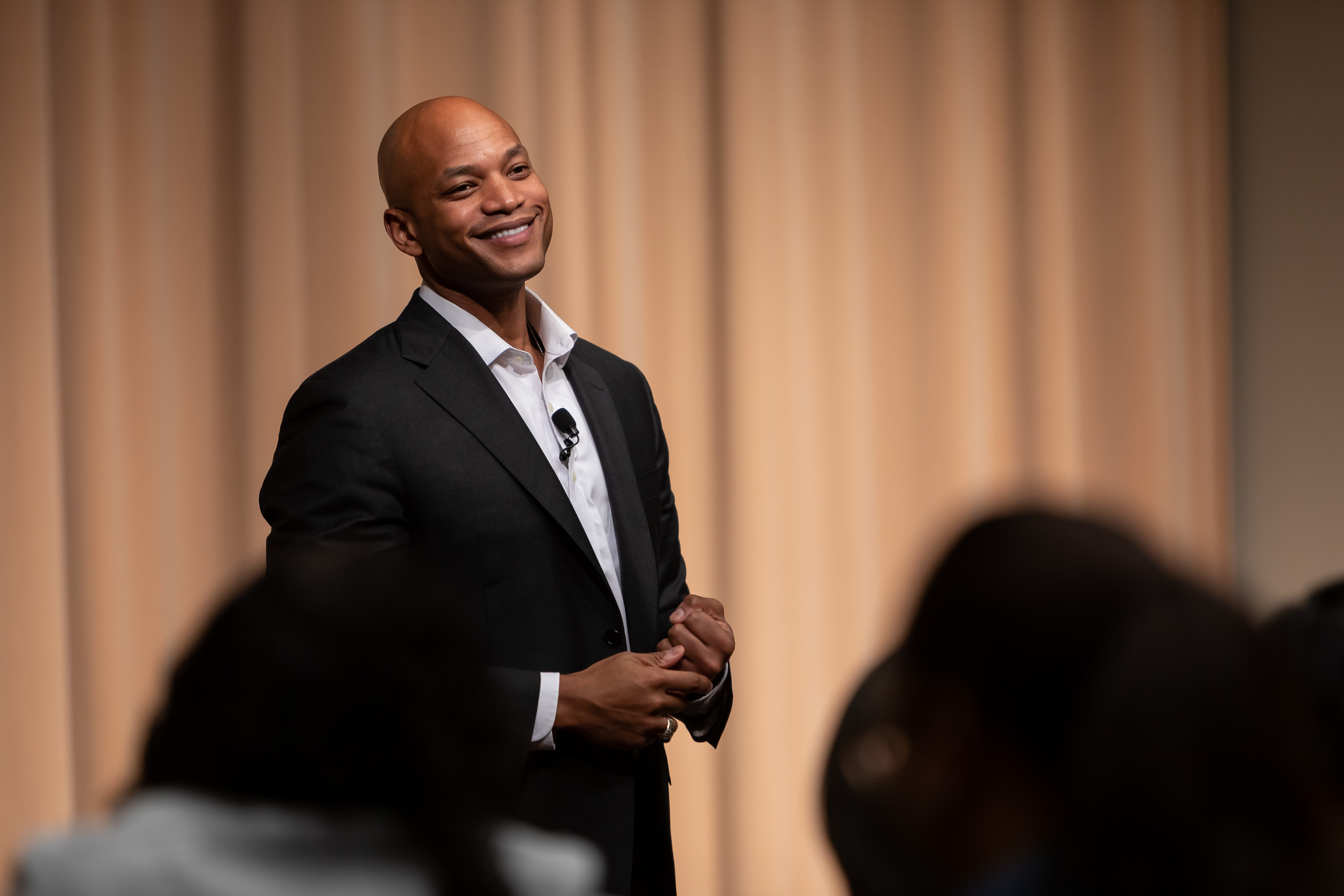 Wes Moore, best-selling author, Army veteran, social entrepreneur and CEO of Robin Hood, one of the largest anti-poverty organizations in the country, delivers his keynote address. (DePaul University/Jeff Carrion)